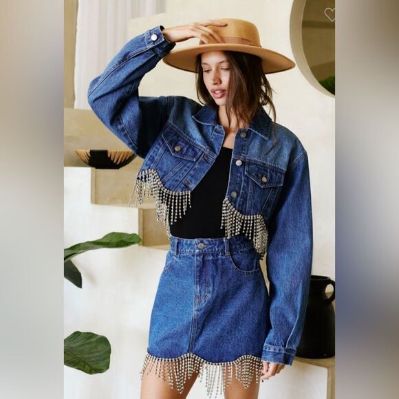089. RHINESTONE SCALLOPED DENIM SKIRT - Picture 1 of 8